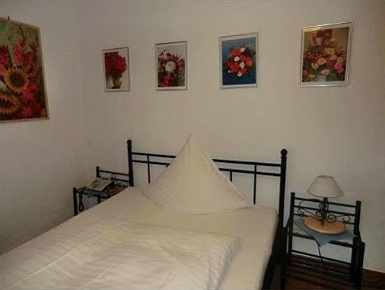 Hotel Garni Jacobs บอนน์ ภายนอก รูปภาพ