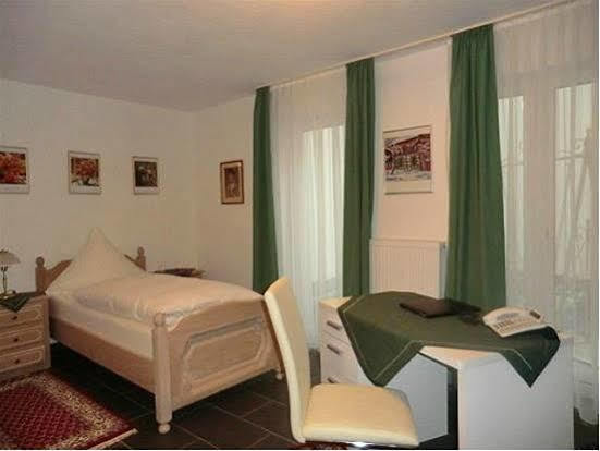 Hotel Garni Jacobs บอนน์ ภายนอก รูปภาพ
